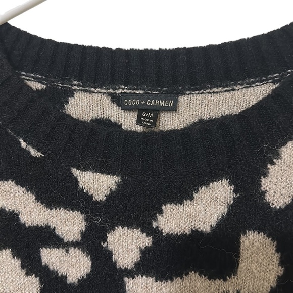 Coco + Carmen Oversized Wool Blend Leopard
Pullover Sweater S/M - Picture 4 of 9